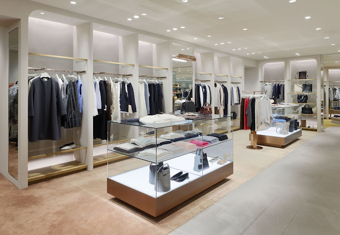 UNITED ARROWS YURAKUCHO by null