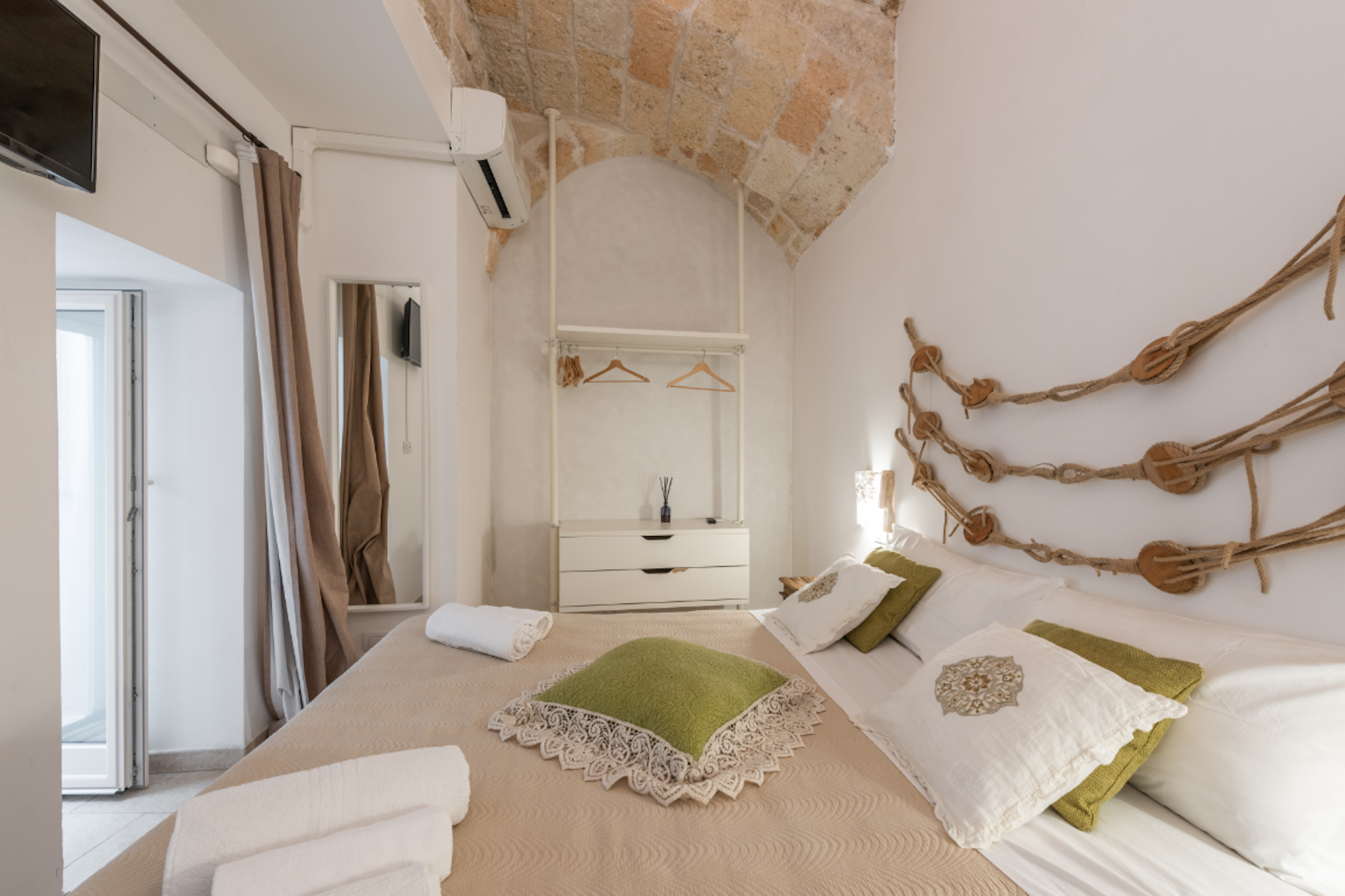 Eremo Guest House