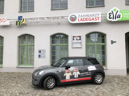 Dentist Robert Ladegast Gallery - Germany