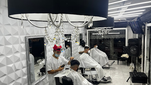 BLACK BARBER STUDIO