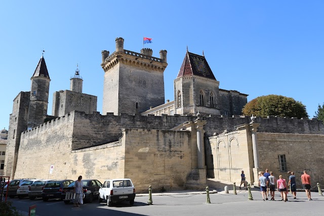Uzès