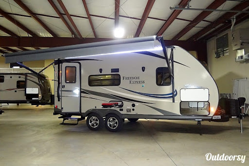 RV Rentals KS - Thumbnail