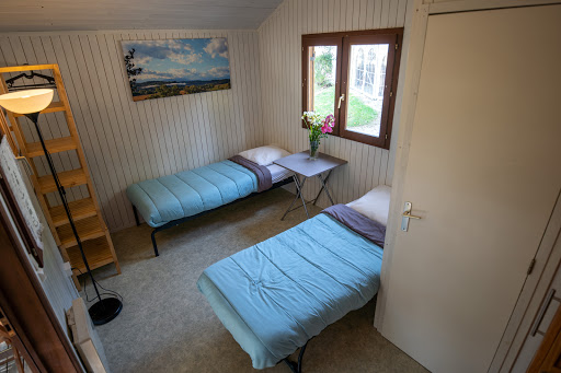 Photo de Camping Beau Rivage | Camping 3 étoiles piscine et bord de rivière à Navarrenx au pied des Pyrénées en Béarn, 64 à Navarrenx (64190)