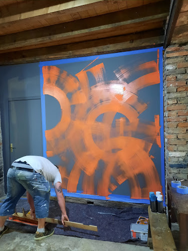 Comentarii opinii despre La Cheminée, galerie d'art contemporain et ancienne chapellerie