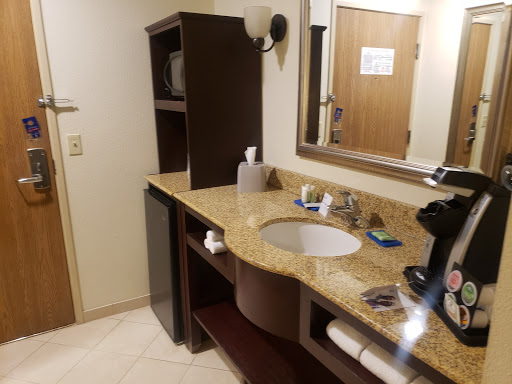 Holiday Inn Express & Suites Torrington, an IHG Hotel - Thumbnail