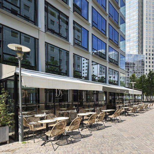 DS Café La Défense - Thumbnail