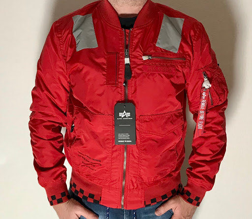 TomJacket - Visual