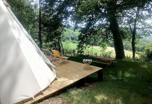 Photo de Camping Le Chazal - nature et tranquillité à Saint-Hilaire-Peyroux (19560)