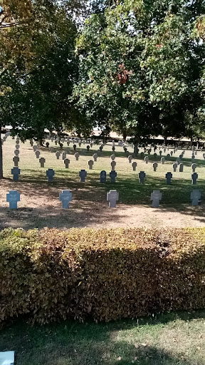 VAUXBUIN FRENCH NATIONAL CEMETERY - Thumbnail