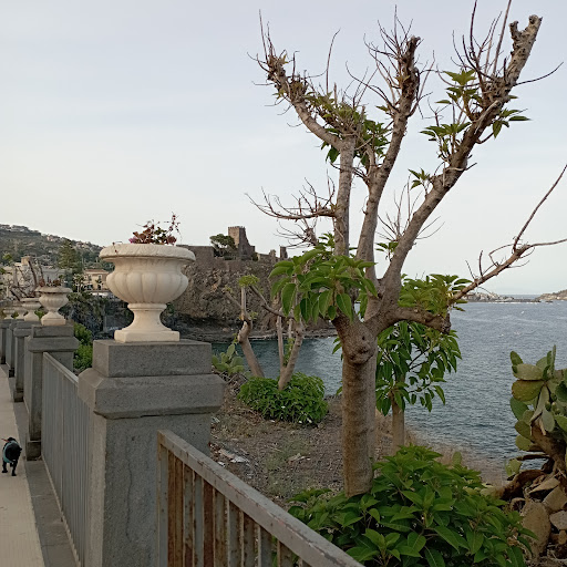 Aci castello - Visual