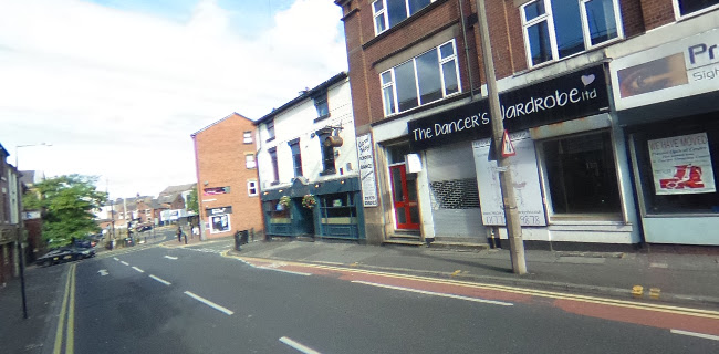 Reviews of Essentials in Preston - Clothing store