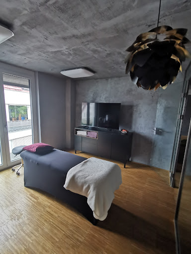 ONE LOFT business beauty & art - Thumbnail