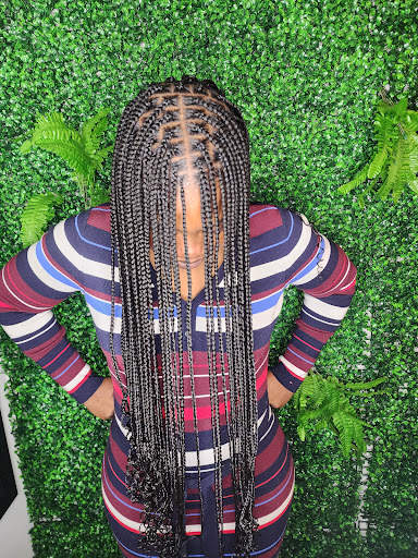 CHANEL HAIR BRAIDING