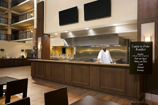 Embassy Suites by Hilton Cleveland Beachwood - Thumbnail