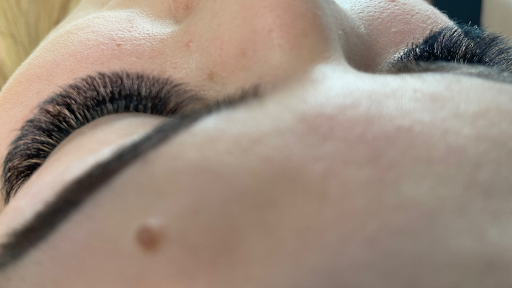 K's Lash & More Beauty Bar