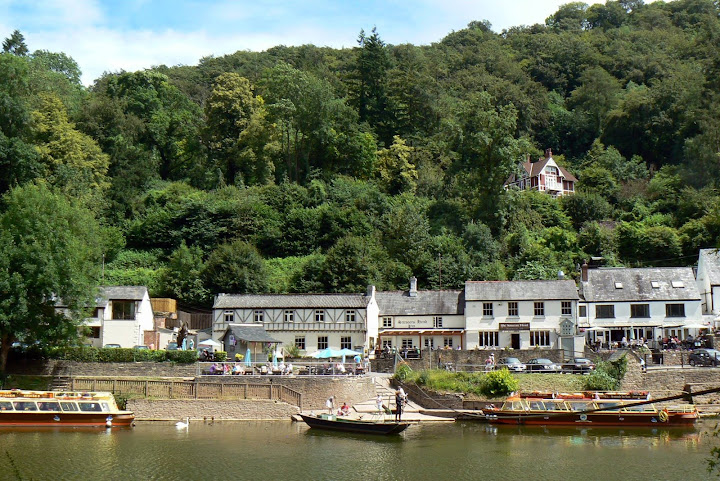 The Saracens Head Inn by null