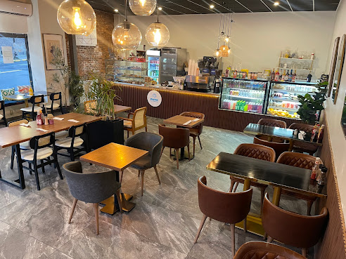 Park Cafe & Eatery by null