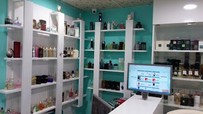 Photos of PARFUMI SHOP