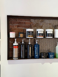 Photo n°5 de Les Garçons Coiffeurs à Paris (Salon de coiffure)