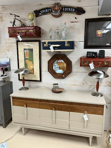 Dovetails - Thumbnail