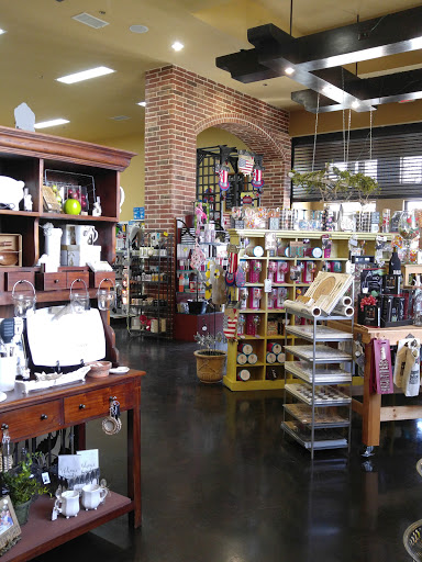 Roanoke Pharmacy and Gift Shop Gallery - United States