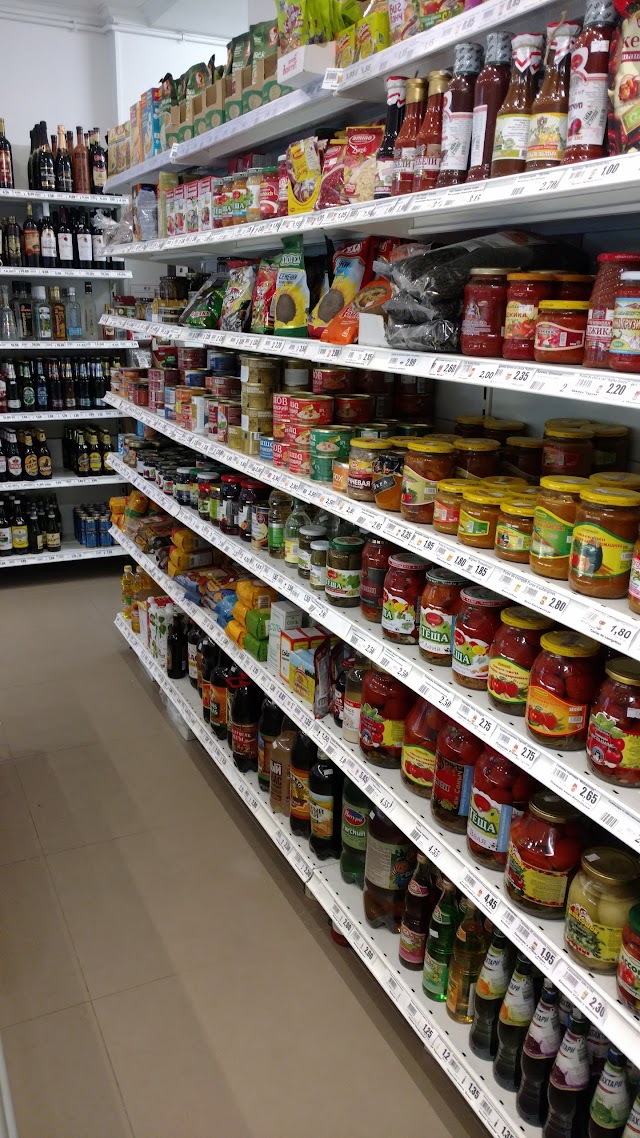 "Slavmarket" - магазин русских продуктов в Париже. Lépicerie russe à Paris.