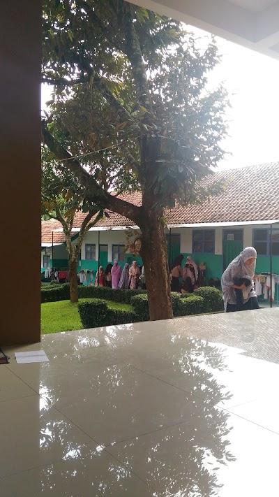 Photos of Husnul Khotimah Boarding School