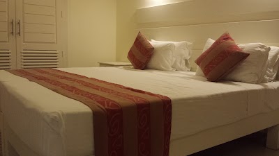 Photos of Beacon Beach Hotel