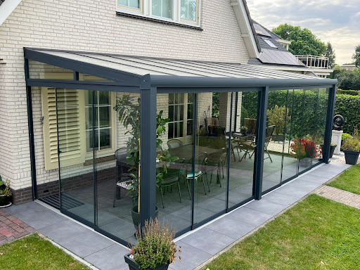 Photo de AKENA véranda, extension de maison, pergola bioclimatique, carport et pool house Lille à Templemars (59175)