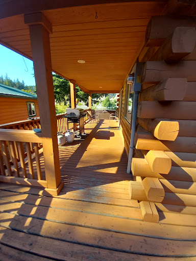 Prospector's Bend - Two Bedroom Home with Hot Tub - Thumbnail
