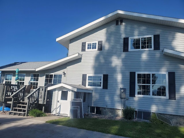 Gallery of Rivercross Window Cleaning, LLC in  - Verified Window Cleaning Service nearby.