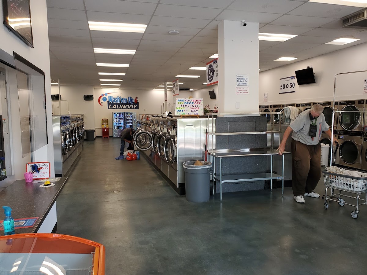 Clean laundry equipment at Wash'em Up Laundry #6 - Laundromat Aurora in Denver, CO