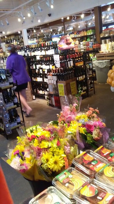 Photos of Nino Salvaggio International Marketplace
