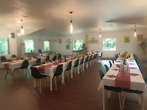 Photo n°1 de Pizzéria et Hébergements L'Ile aux Oiseaux Guern à Guern (Camping avec cabanes)