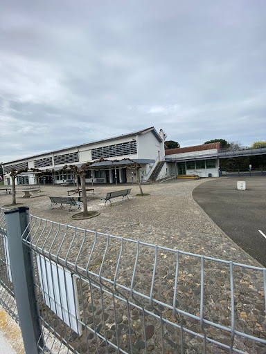 Middle School Pierre De Castelnau - Thumbnail
