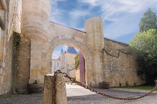 Chateau De Mons En Armagnac - Hotel - Restaurant - Store - Thumbnail