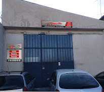 ELK automobile à Bagnols-sur-Cèze