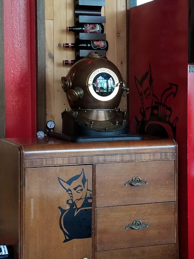 Le Trou du diable - Microbrasserie, Boutique et Salon
