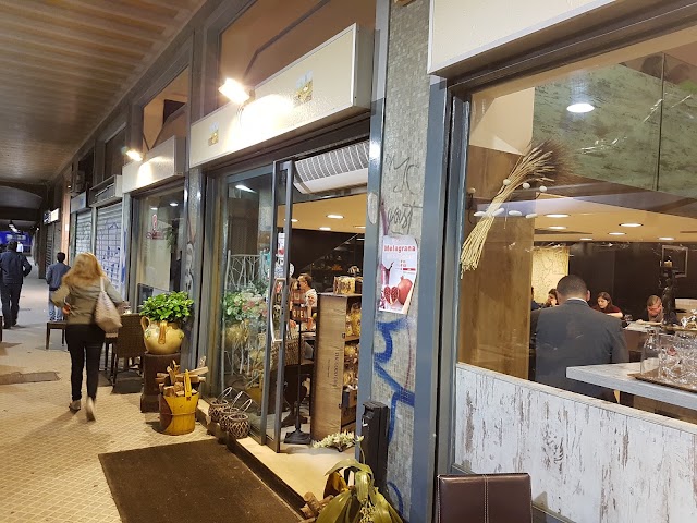 By Caputo Duomo Pizzeria