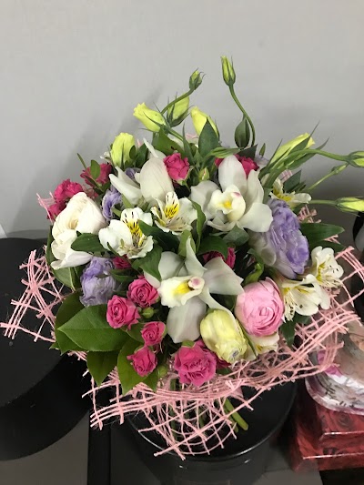 Photos of Art-flower.kz Доставка цветов Астана. Самые свежие и красивые цветы с доставкой.