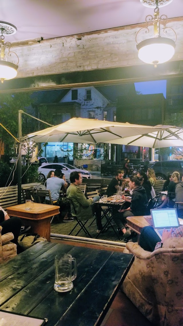 Socialite Restaurant & Bar