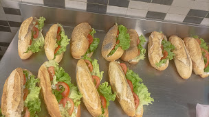 Photo n°8 de Boulangerie pâtisserie Le fournil de pytheas à Marseille (Sandwicherie)