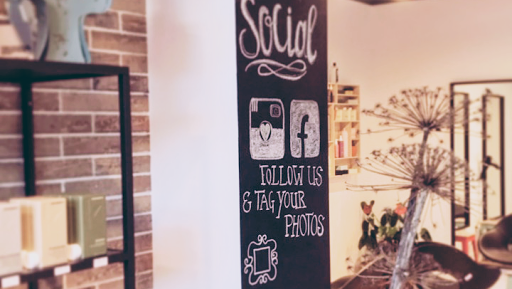 STRAK Salon