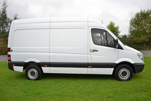 A Gentleman and a Van Removals - Thumbnail