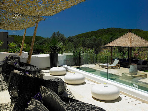 The Giri Residence by null