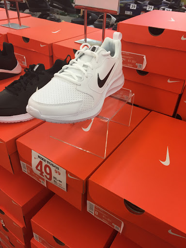 Shoe City Los Alamitos Gallery - United States