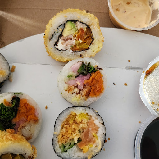 Sushi Taxi - Station Shawinigan - Thumbnail