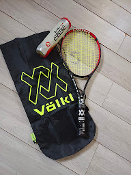 Photo n°17 de Edap.s (S ) à Lunan (Magasin de tennis)