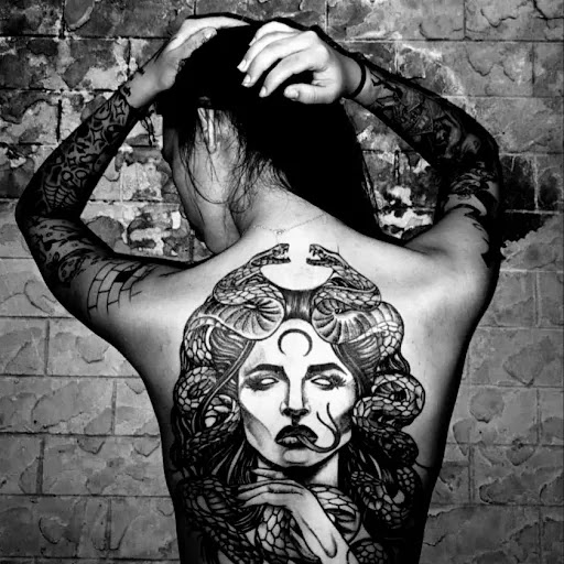 LaFamaTattoo - Visual