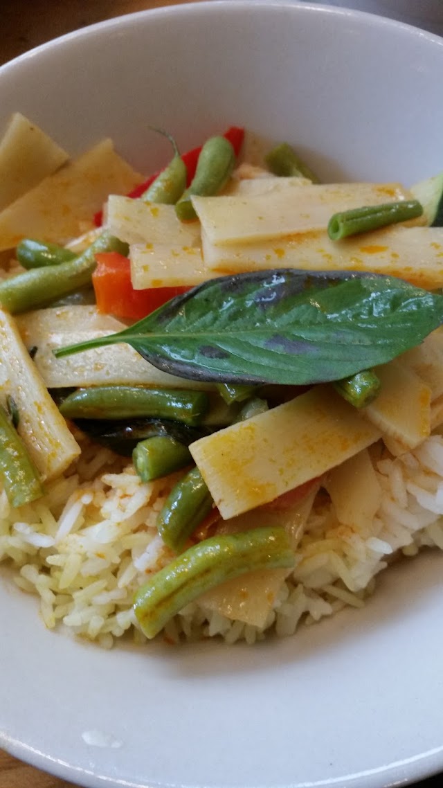 Mamamon Thai Eatery